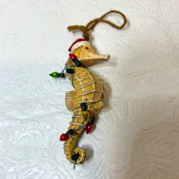 Seahorse w/Santa Hat Christmas Lights Holiday Hanging Ornament 1.5"x4" - Picture 3 of 8